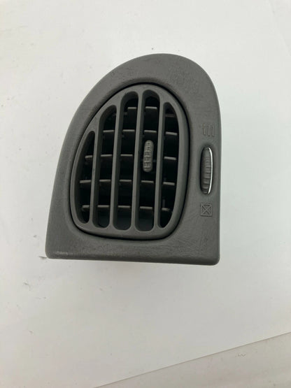 2004-2007 BUICK RAINIER FRONT DASH RIGHT PASSENGER AC HEATER AIR VENT GRILLE OEM