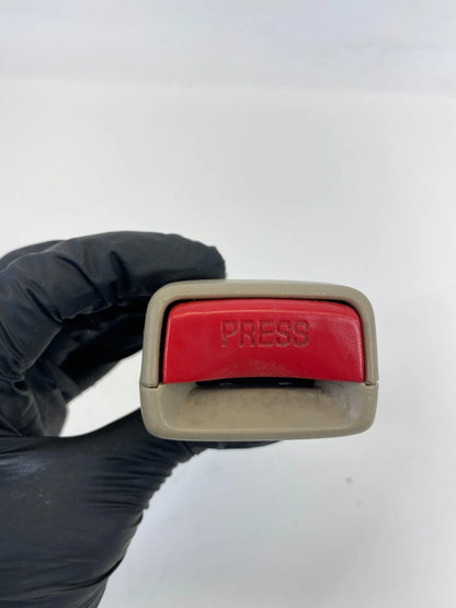 2000 2001 MAZDA MPV FRONT RIGHT PASSENGER SIDE SEAT BELT BUCKLE RECIVER OEM