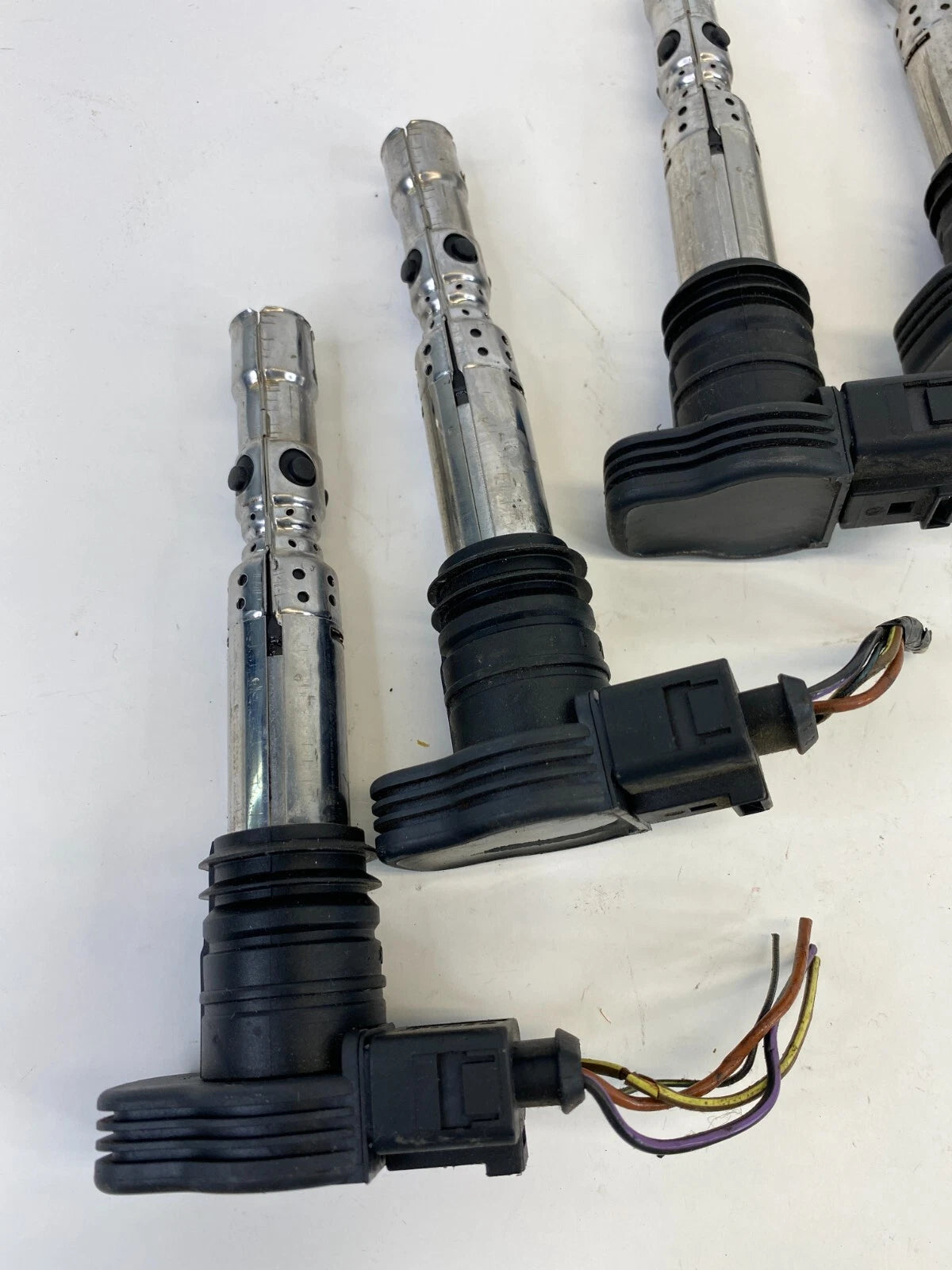 2001-2005 VOLKSWAGEN BEETLE 1.8L AT ENGINE IGNITION COILS SET 4 PIECES OEM