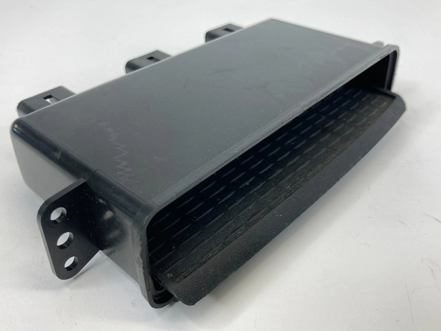 2004-2006 KIA SPECTRA SEDAN 4DR DASHBOARD CENTER STORAGE TRAY FASCIA 84742-2F100