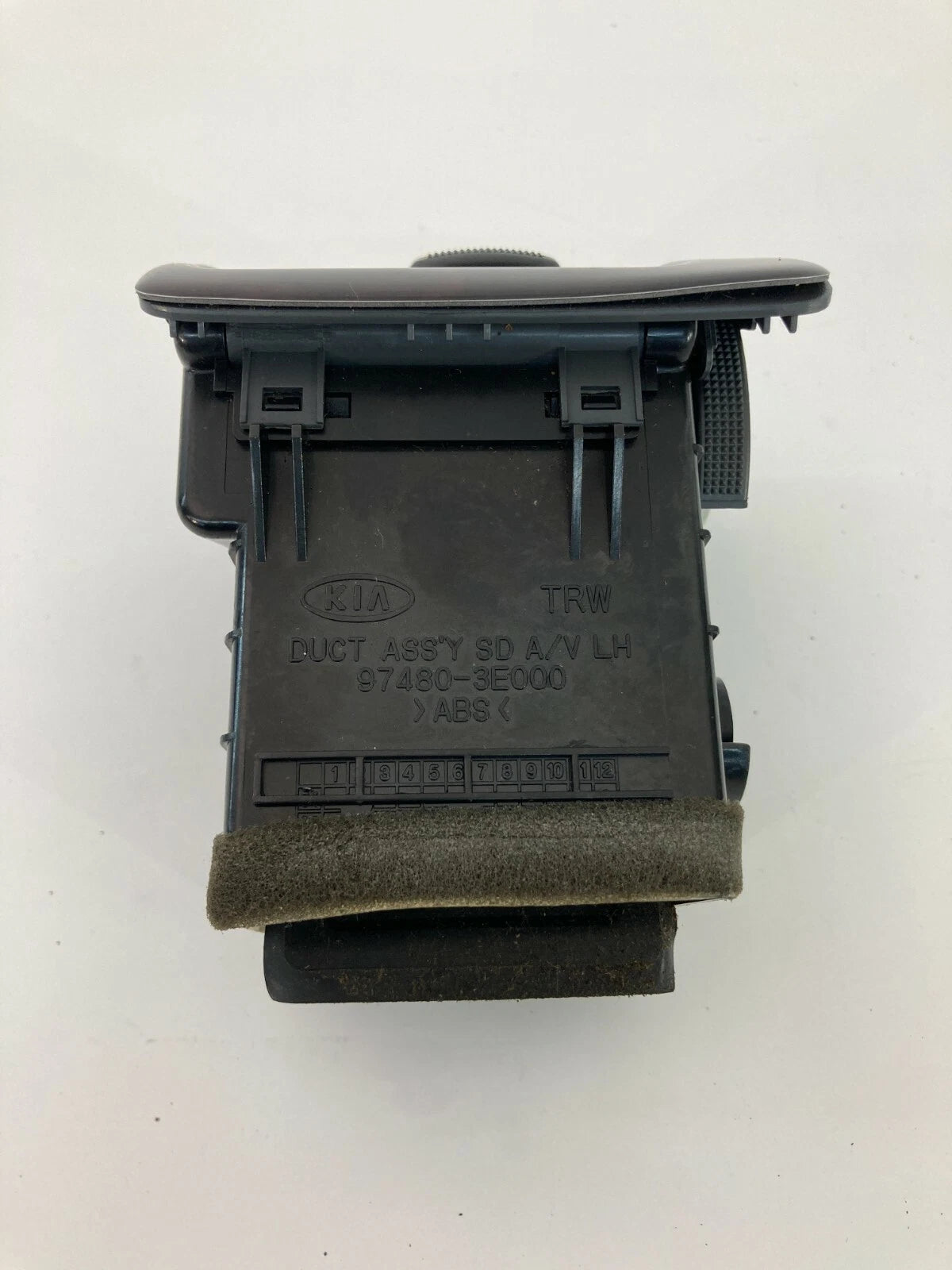 03-09 KIA SORENTO LEFT SIDE DASH AC AIR VENT GRILLE DUCT OUTLET 97480-3E000 OEM