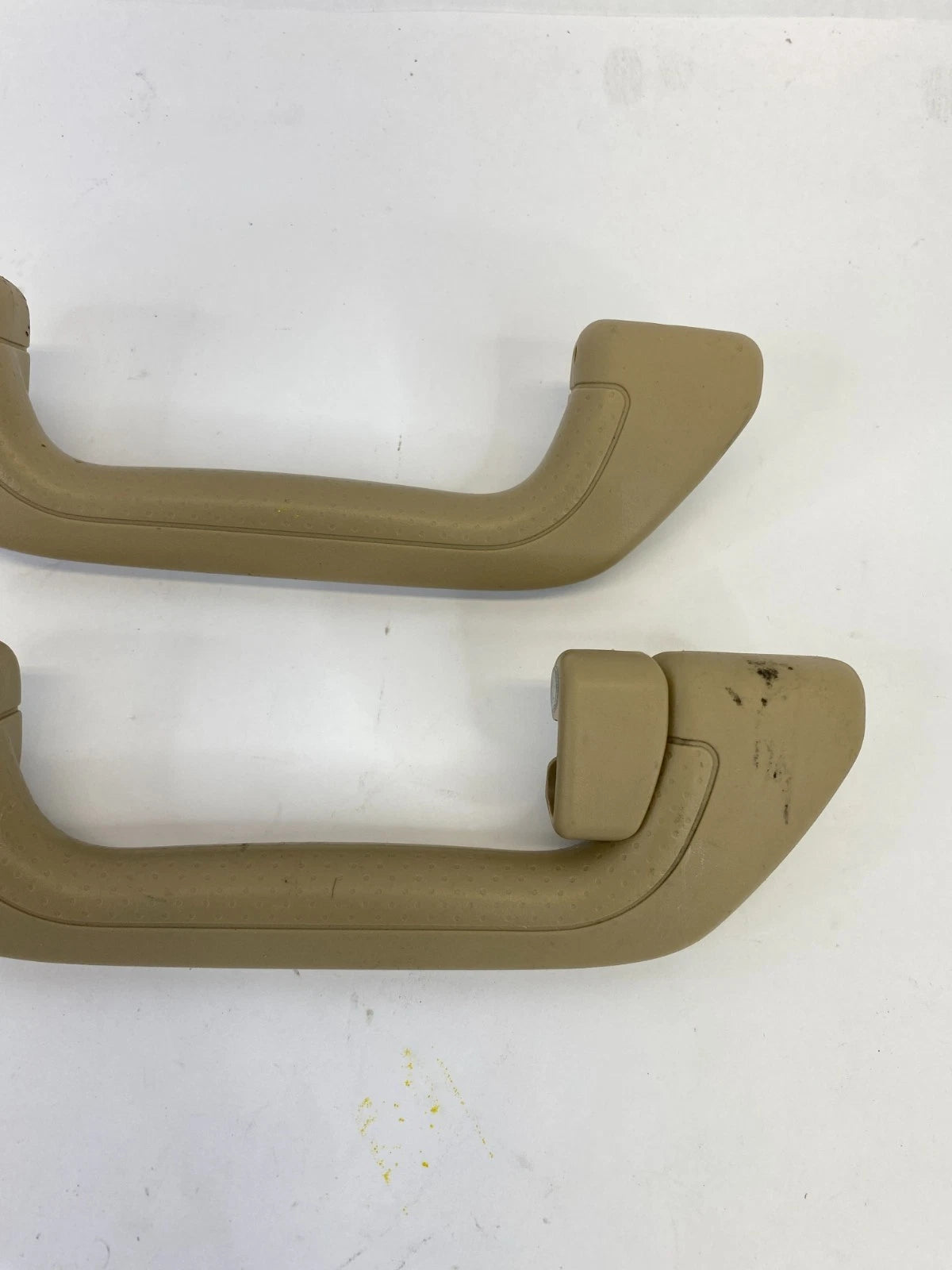 2005-2007 HONDA ODYSSEY INTERIOR REAR ROOF GRAB HANDLE BAR PAIR SET BEIGE OEM