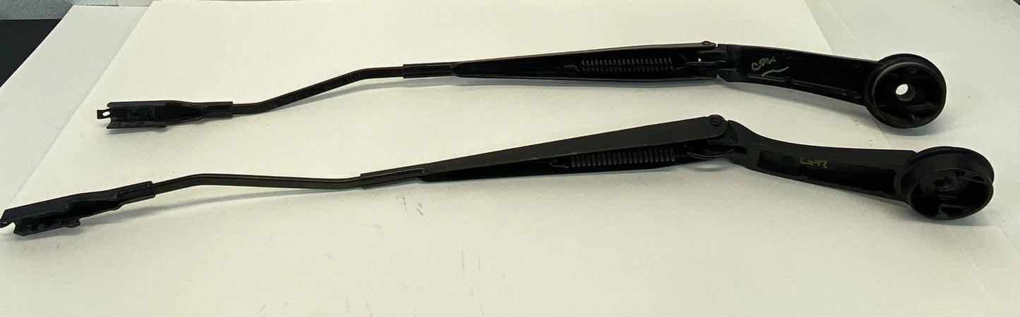 2012-2018 FORD FOCUS FRONT WINDSHIELD WIPER ARMS PAIR LEFT AND RIGHT OEM