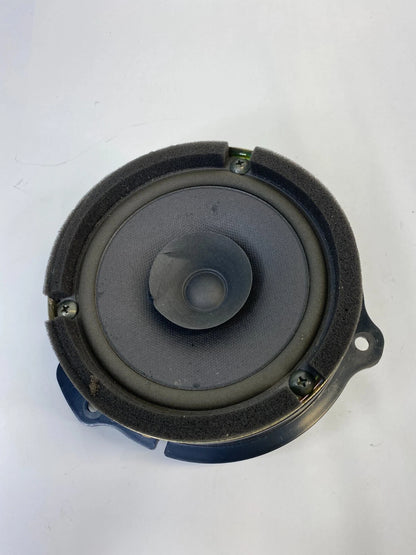 2001-2005 SUZUKI GRAND VITARA FRONT RIGHT PASSENGER DOOR SPEAKER 39350-60G00 OEM