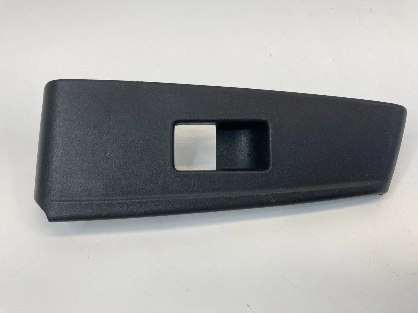 08-12 HONDA ACCORD SEDAN REAR LEFT BACK DOOR WINDOW SWITCH BEZEL TRIM 83791TA0A0