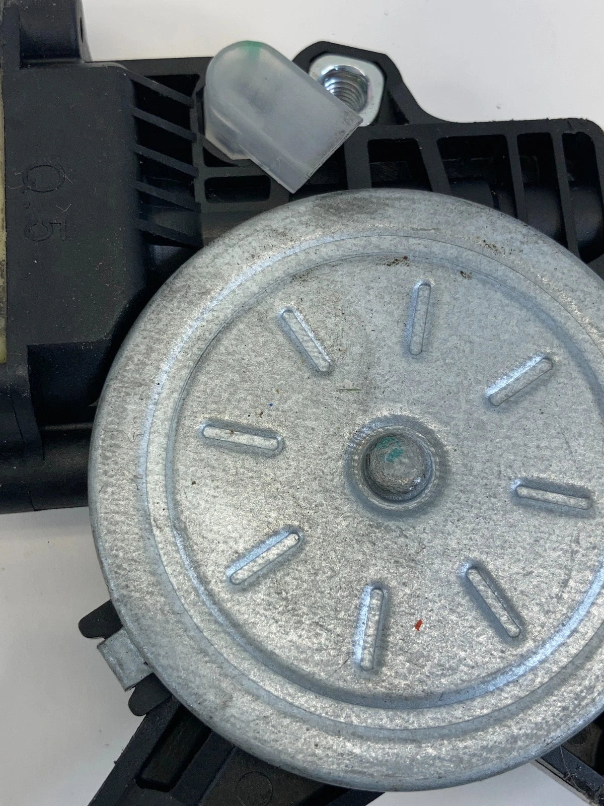 2012-2015 CHEVROLET CAPTIVA SPORT REAR RIGHT DOOR POWER WINDOW MOTOR OEM