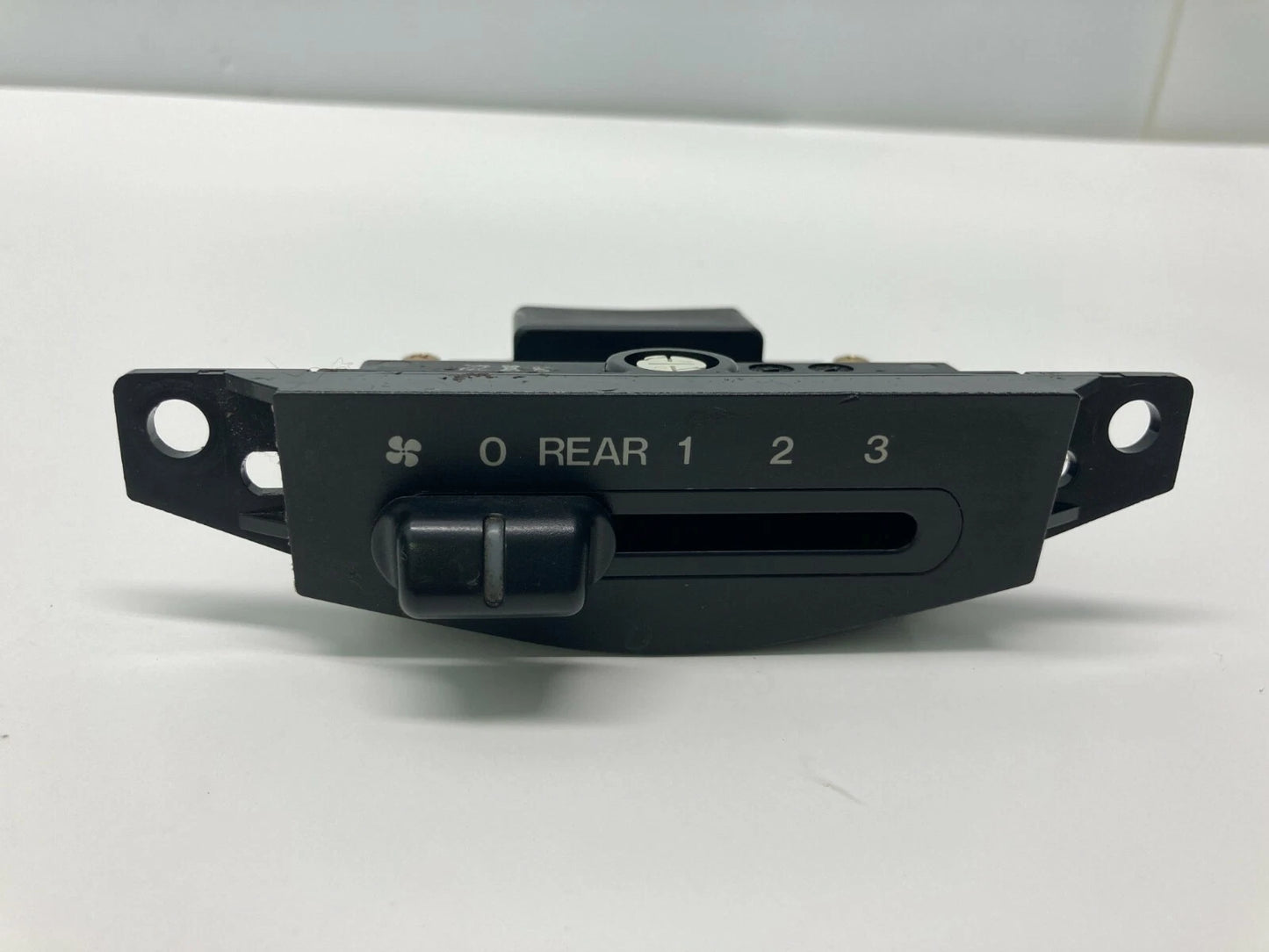 2000-2006 MAZDA MPV HVAC REAR TEMPERATURE FAN CONTROL SWITCH PANEL OEM