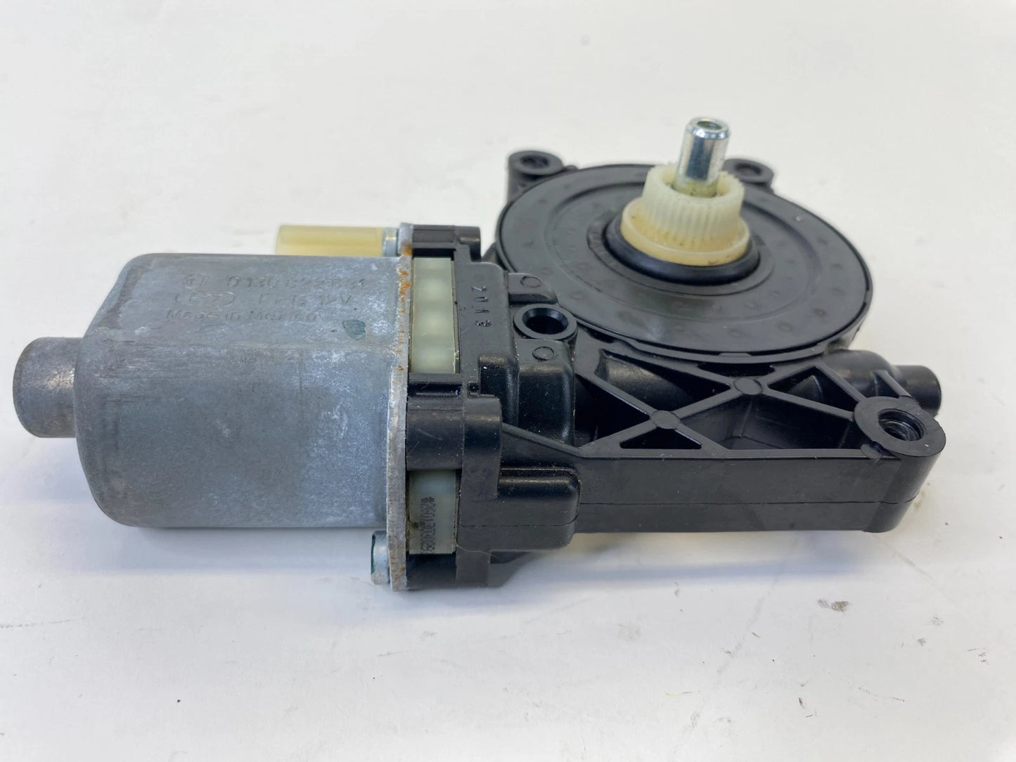 2012-2017 CHEVROLET EQUINOX FRONT LEFT POWER WINDOW LIFT MOTOR 0130822681 OEM