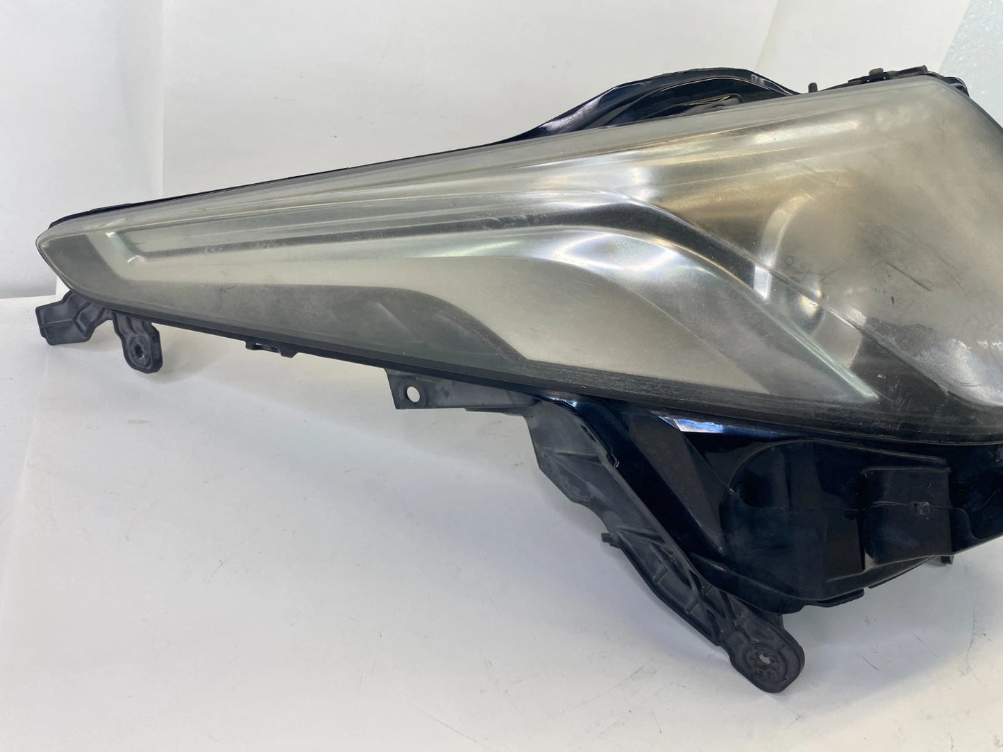 2013-2019 CADILLAC ATS FRONT LEFT SIDE HALOGEN HEADLIGHT HEADLAMP ASSY 23119391