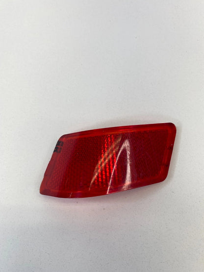 2004-2008 CHRYSLER PACIFICA REAR RIGHT SIDE INTERIOR DOOR LIGHT LAMP REFLECTOR