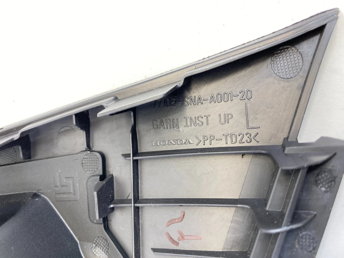 06-11 HONDA CIVIC FRONT LEFT SIDE A-PILLAR DASH DEFROSTER GRILLE BEZEL 77105-SNA