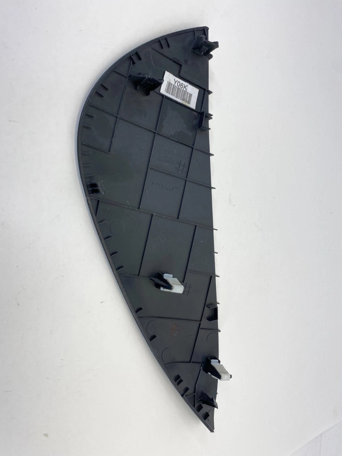 2014-2016 KIA FORTE SEDAN FRONT LEFT SIDE DASH END CAP COVER 84765-2B700 OEM
