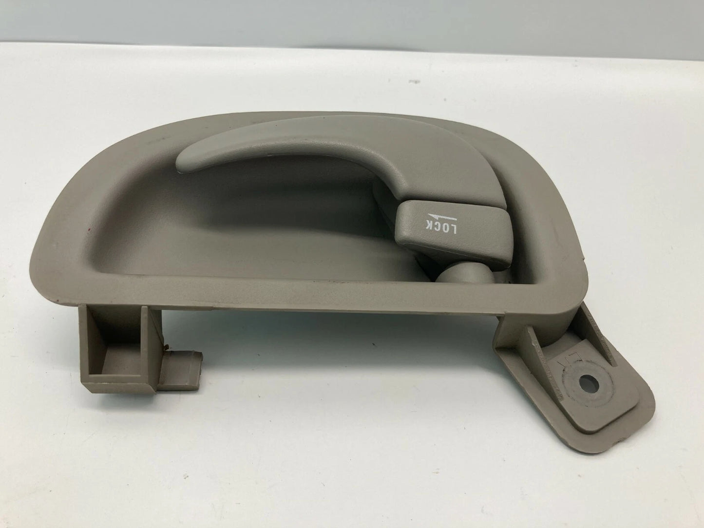 1999-2004 OLDSMOBILE ALERO REAR LEFT SIDE INTERIOR INNER DOOR HANDLE 22641925