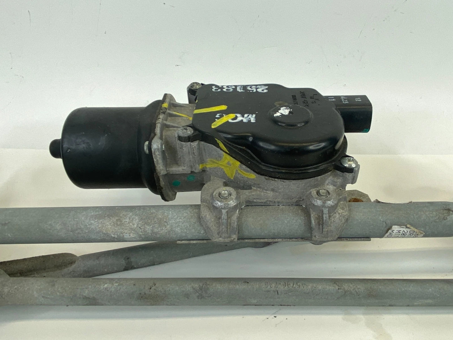 13-18 Nissan Altima Front Windshield Wiper Motor Assy w/ Linkage 28800-3TA0A OEM