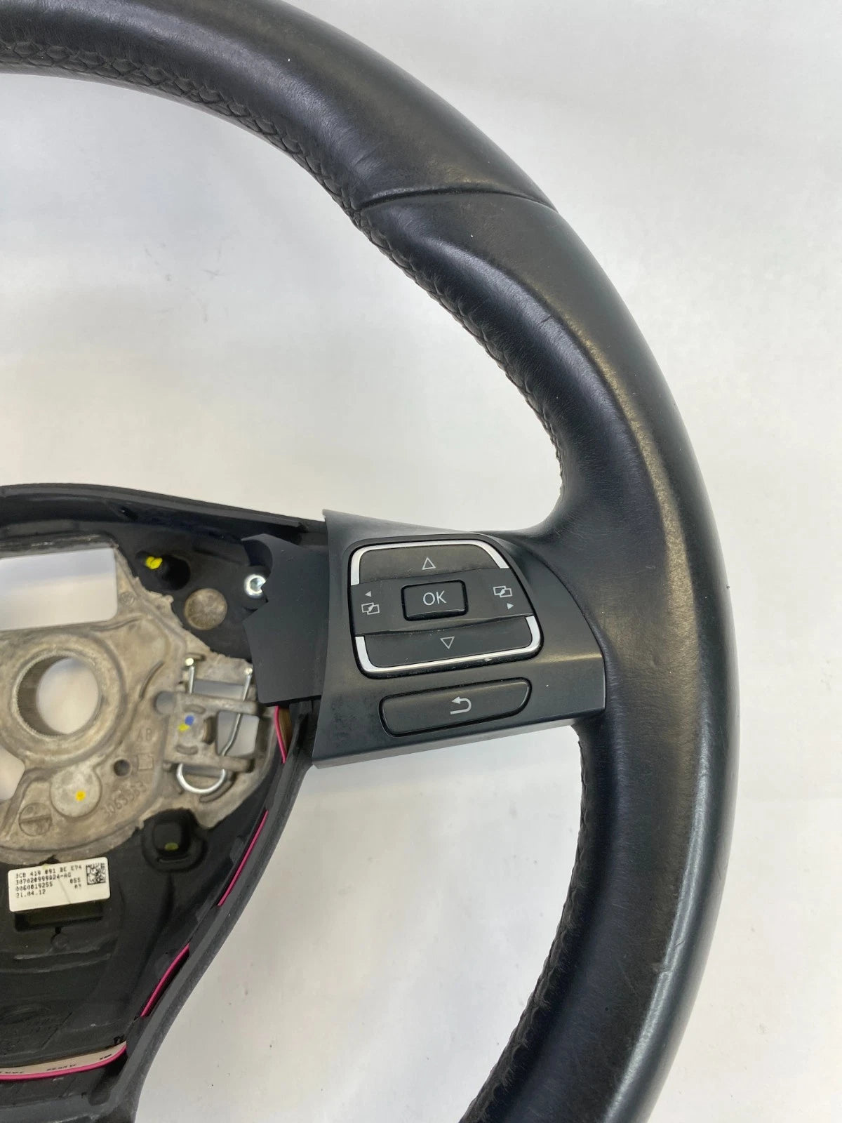 10-17 VOLKSWAGEN CC BLACK LEATHER STEERING WHEEL W/ BUTTONS OEM 3C8419091BEE74