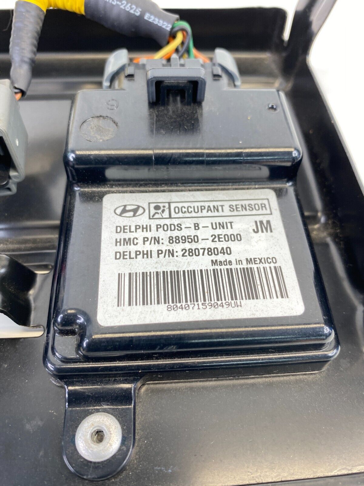 2007-2009 Hyundai Tucson Front Right Passenger Seat Occupant Sensor 88950-2E000