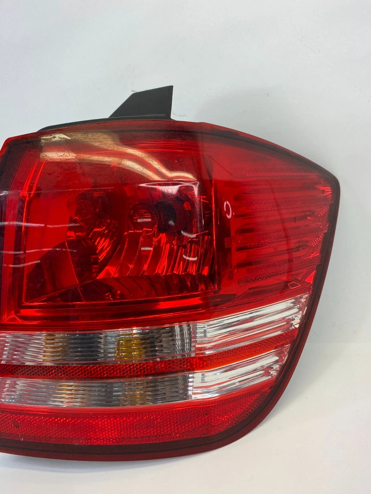 09-20 DODGE JOURNEY REAR RIGHT SIDE OUTER TAIL LIGHT LAMP TAILLIGHT 05116290AD