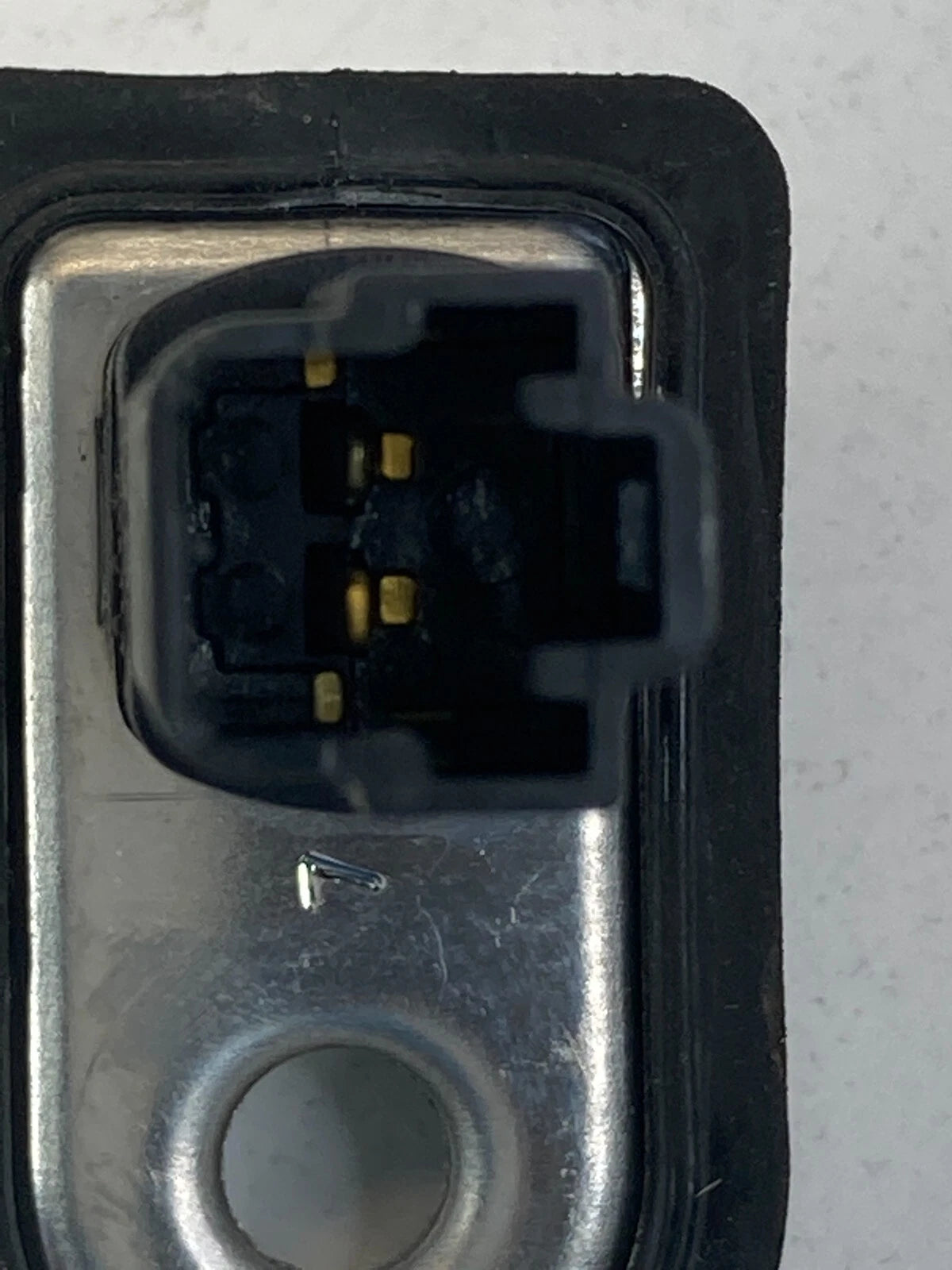 05-10 KIA SPORTAGE FRONT RIGHT DOOR AJAR JAMB LIGHT COURTESY CONTROL SWITCH OEM
