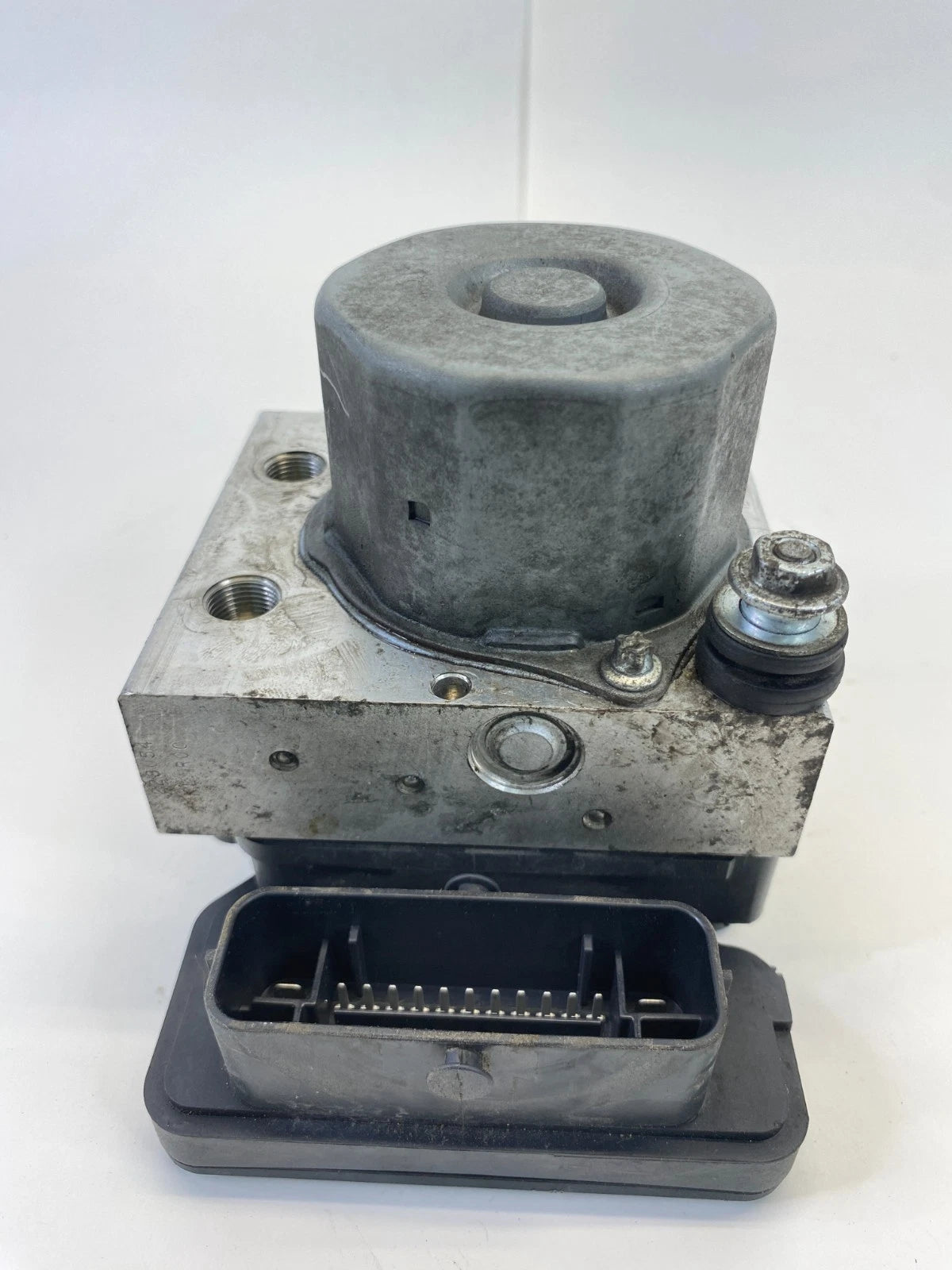 2016-2019 NISSAN SENTRA 1.8L ABS PUMP CONTROL MODULE ASSEMBLY 47660-4FU0C OEM