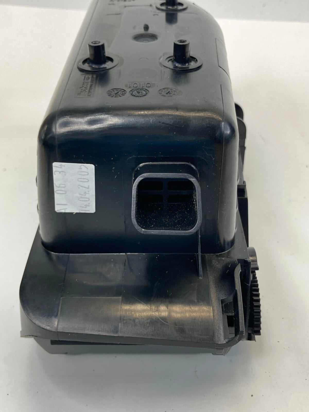 04-07 BMW 530I 525I CENTER CONSOLE ARMREST TRAY COMPARTMENT BOX 51167112395 OEM