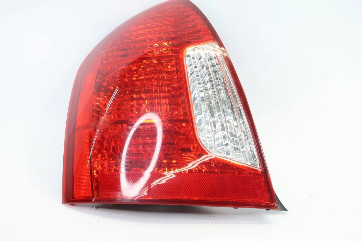 2006-2011 HYUNDAI ACCENT SEDAN TAIL LIGHT BRAKE LIGHT ASSY REAR LEFT OEM FACTORY