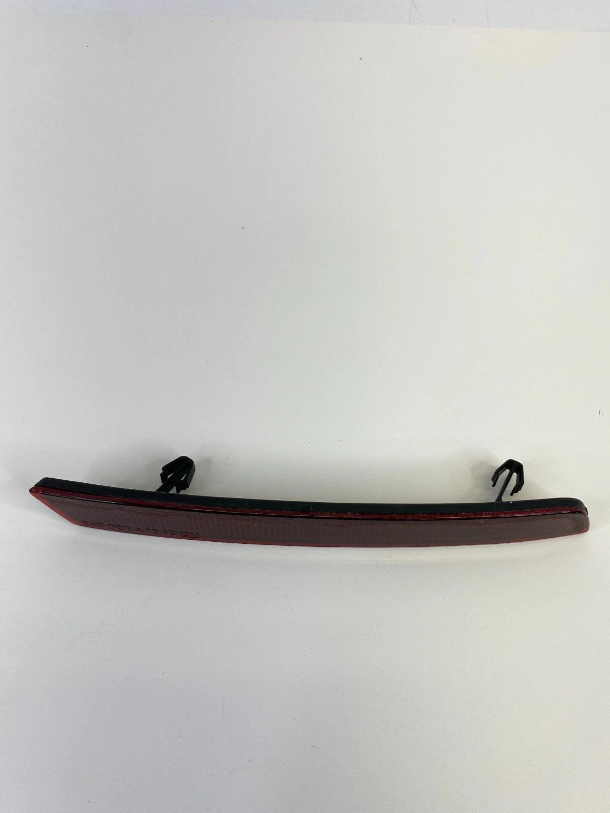 13-15 CHEVROLET MALIBU REAR BUMPER RIGHT OUTER SIDE REFLECTOR LAMP GM20998413