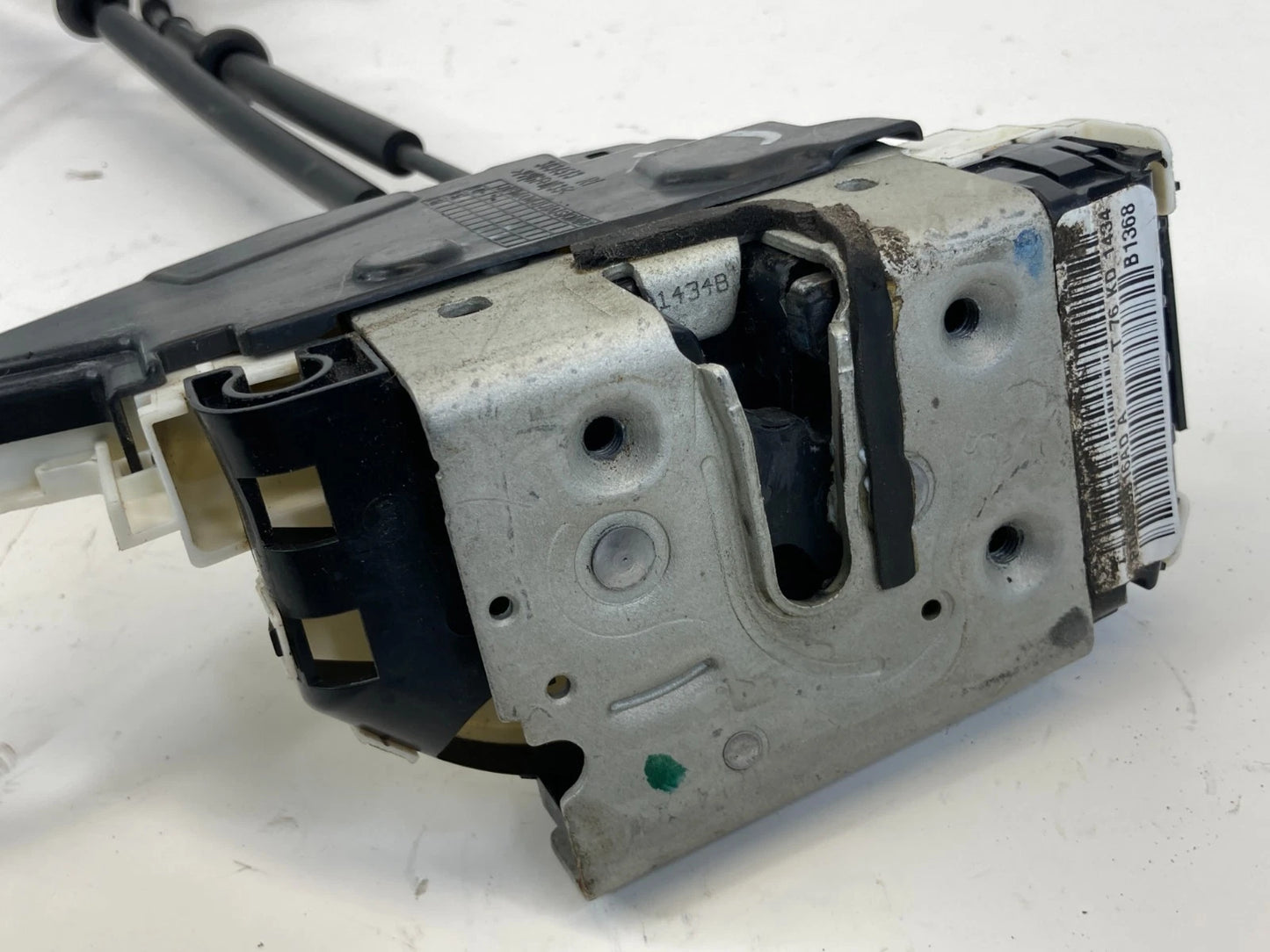 15-17 Chrysler 200 11-23 Charger Front Right Passenger Door Lock Latch 4589916AD