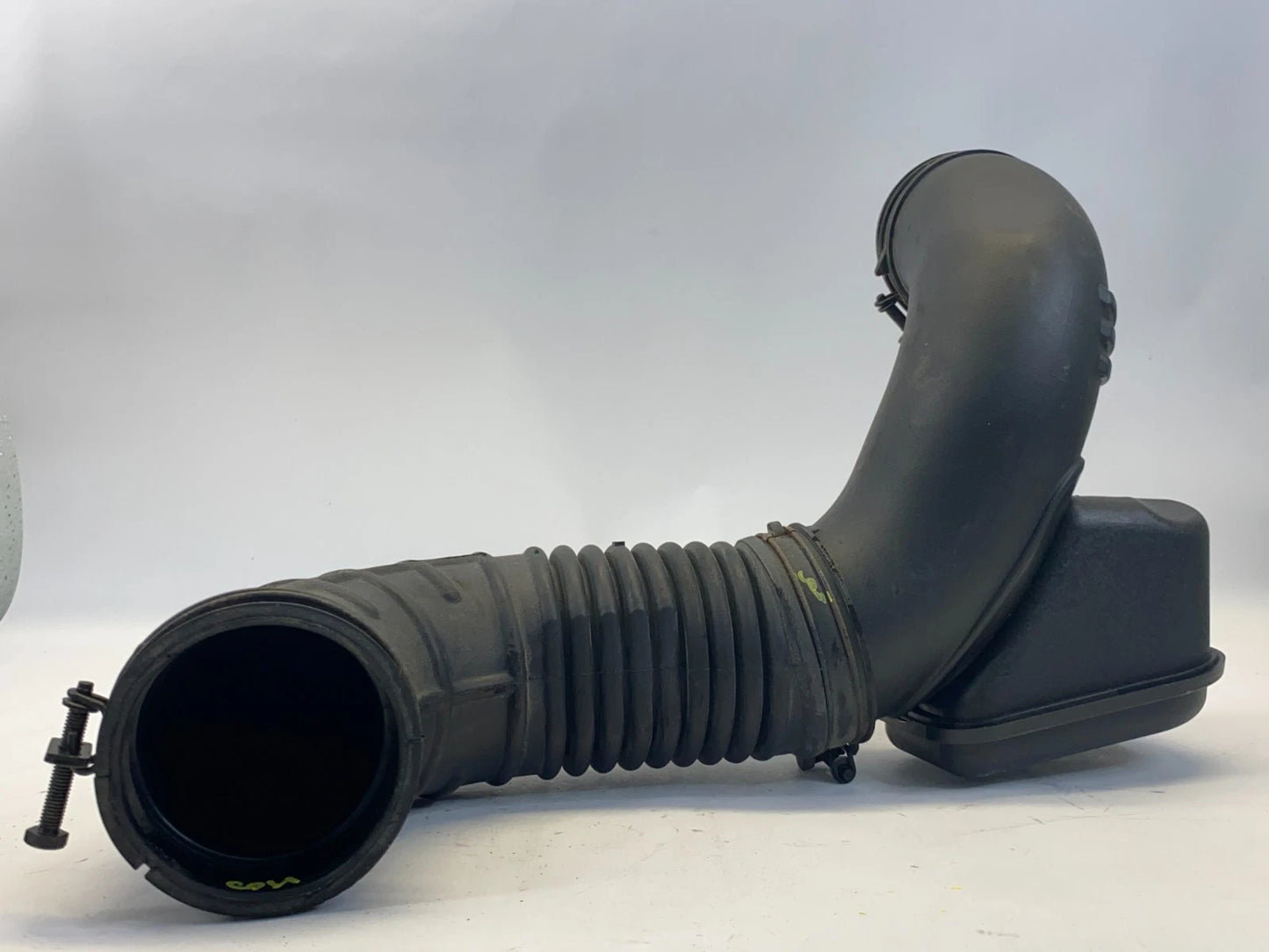 2011-2015 HYUNDAI SONATA HYBRID 2.4L AIR CLEANER INTAKE TUBE HOSE 28130-4R100