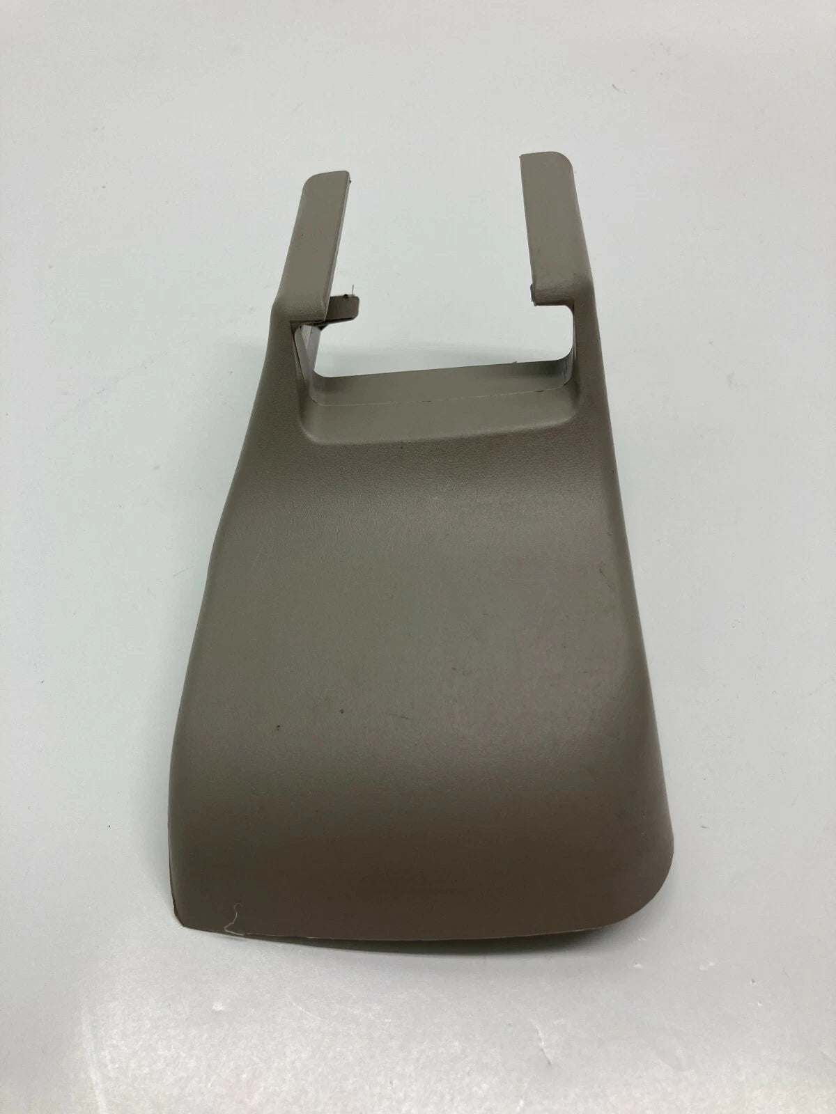 02 03 TOYOTA CAMRY TOYOTA COROLLA FRONT LEFT DRIVER LH SEAT TRACK END COVER TRIM