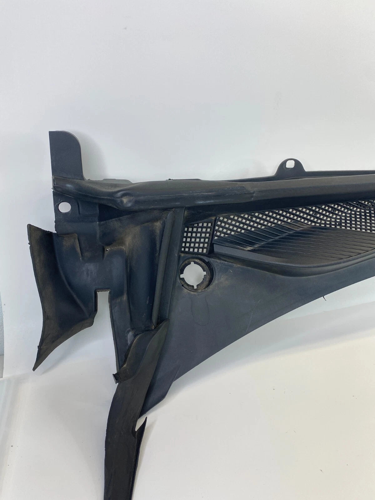 2013-2015 CHEVY CHEVROLET MALIBU COWL PANEL COVER GRILLE AIR INLET 22937516 OEM