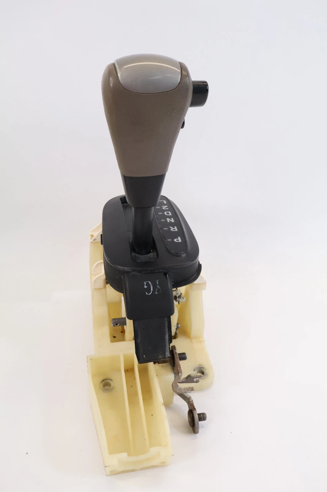 2008-2011 KIA RIO AUTOMATIC TRANSMISSION FLOOR SHIFTER ASSEMBLY BASE OEM FACTORY