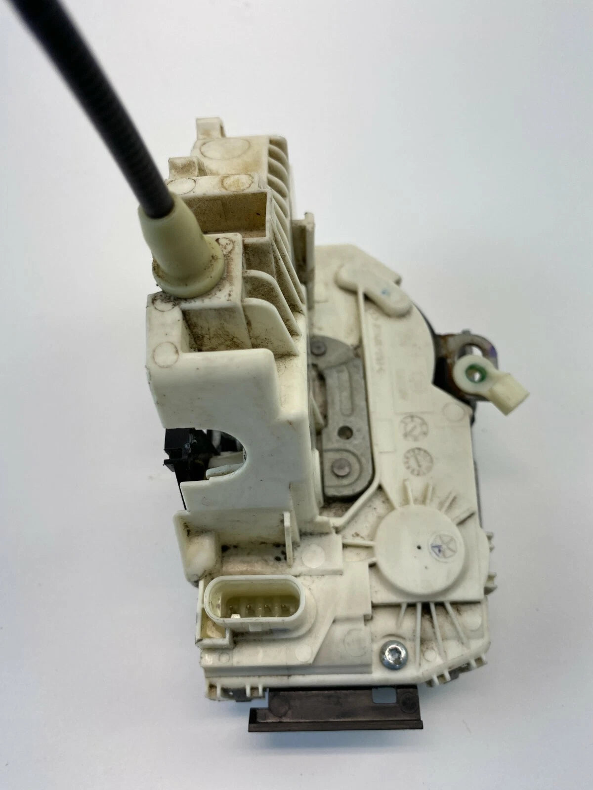 11-14 CHRYSLER 200 SEDAN REAR RIGHT BACK DOOR LOCK LATCH ACTUATOR 04589696AC OEM