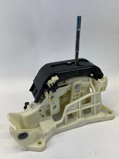 2007-2010 HYUNDAI ELANTRA A/T FLOOR GEAR SHIFTER SHIFT SELECTOR LEVER HANDLE OEM