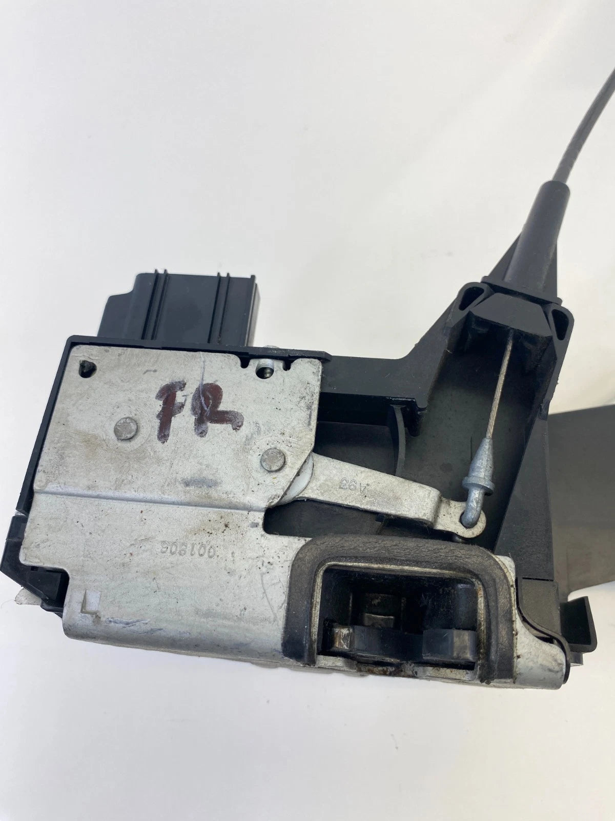 2005-2007 FORD ESCAPE FRONT RIGHT PASSENGER DOOR LOCK LATCH RELEASE ACTUATOR OEM