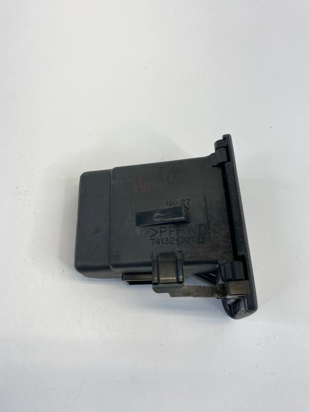 1998-2005 LEXUS GS300 REAR LEFT SIDE DOOR PANEL INSERT ASHTRAY ASSEMBLY OEM
