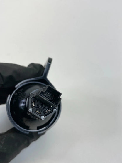 02-05 BMW 745I 745LI FRONT RIGHT PASSENGER SIDE DOOR HANDLE LIGHT SWITCH 8379697