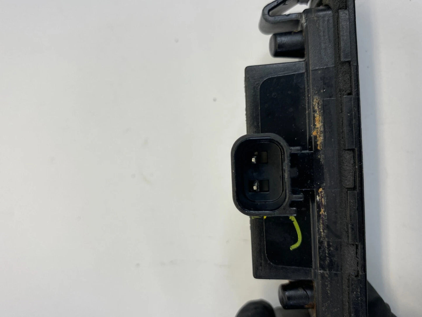 2006-2012 FORD FUSION REAR TRUNK LICENSE PLATE LIGHT LAMP 6E53-13543-AA OEM