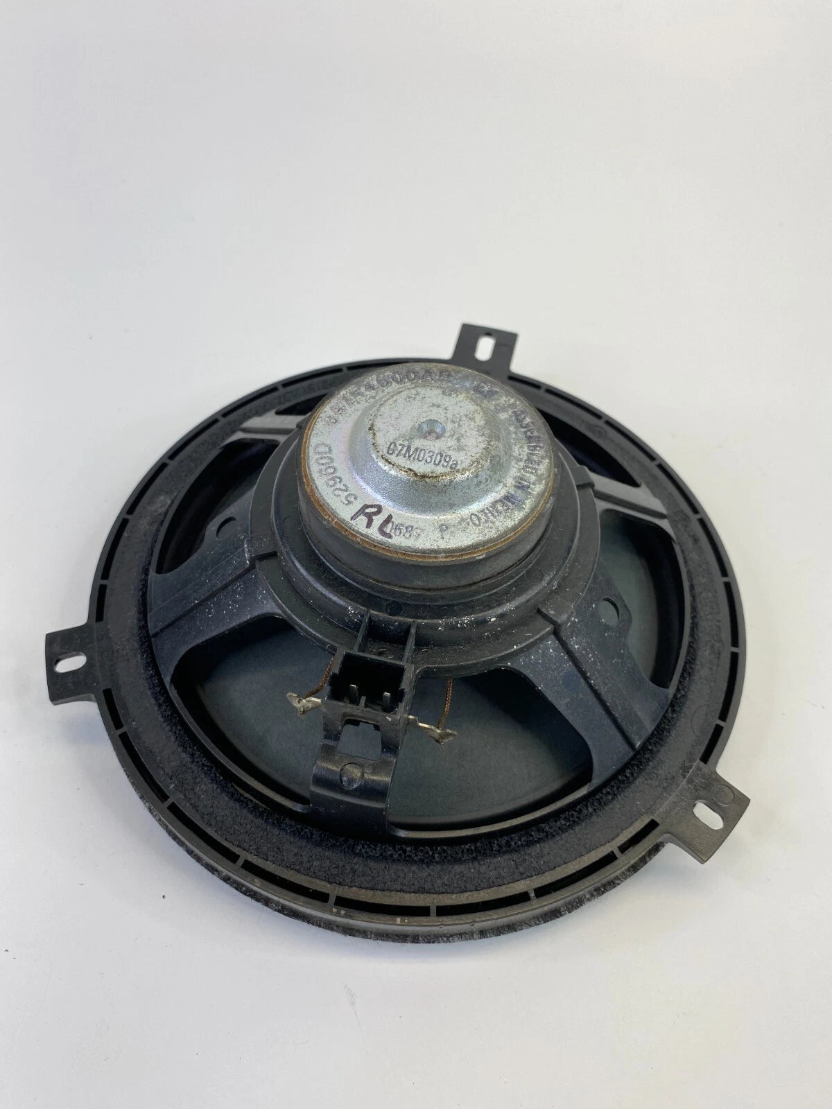 2009-2011 DODGE NITRO REAR LEFT SIDE DOOR AUDIO SOUND SPEAKER 04714600AB OEM