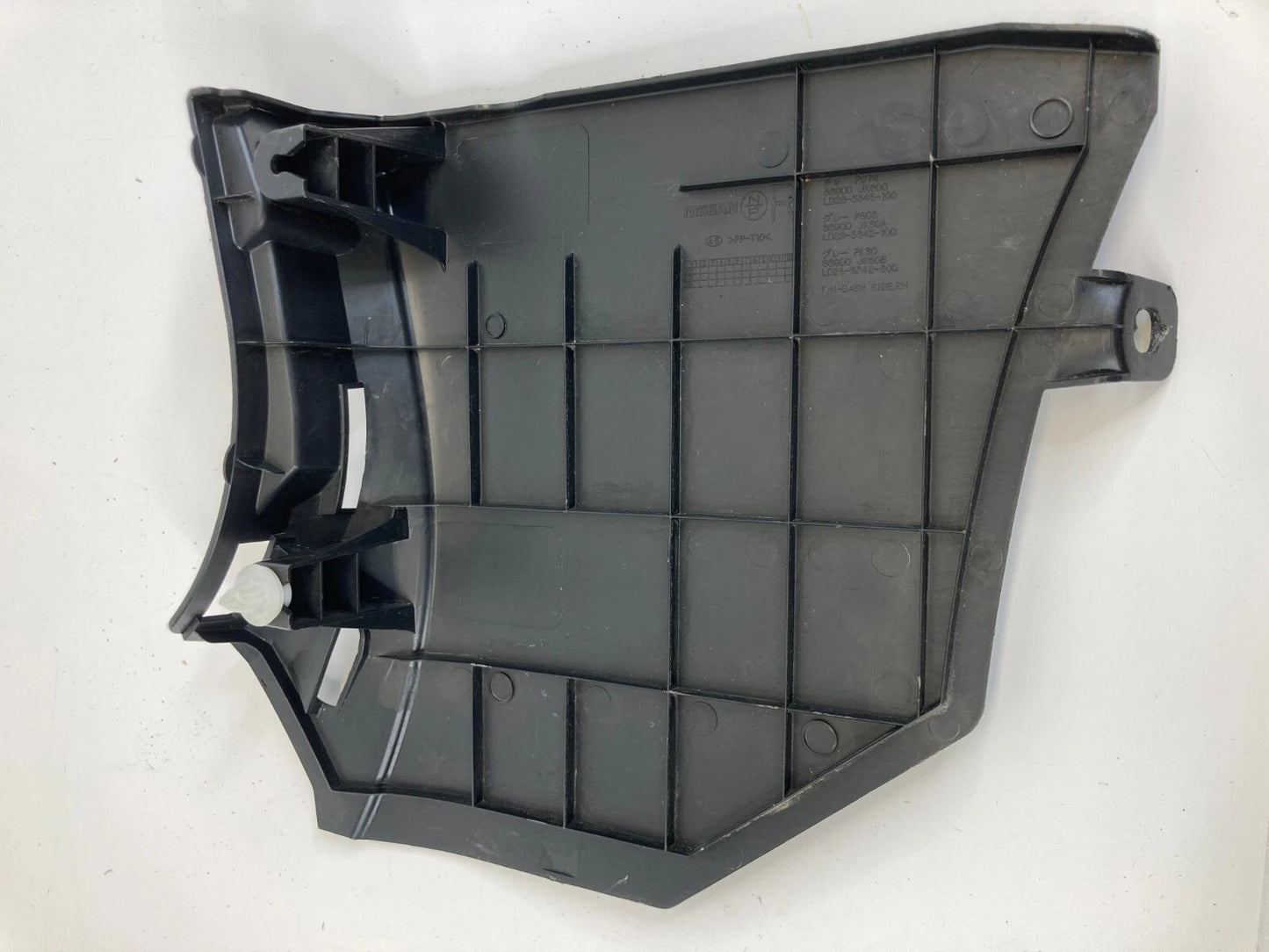 2007 2008 INFINITI G35 FRONT RIGHT SIDE KICK COWL PANEL COVER TRIM 66900-JK600