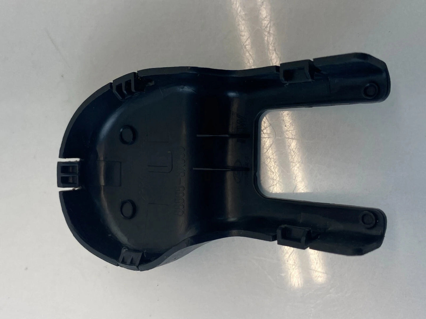 2011-2016 HYUNDAI ELANTRA FRONT SEAT LEFT SIDE TRACK END COVER TRIM CAP OEM