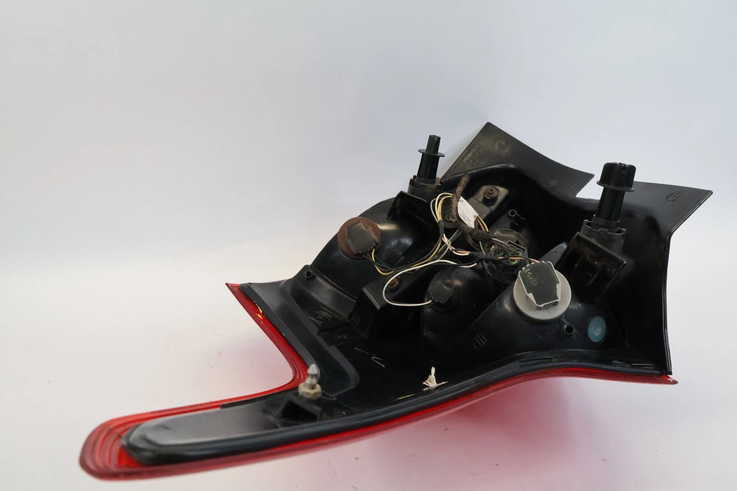 2012-2014 FORD FOCUS HATCHBACK REAR LEFT LH DRIVER BRAKE TAILLIGHT TAIL LAMP OEM
