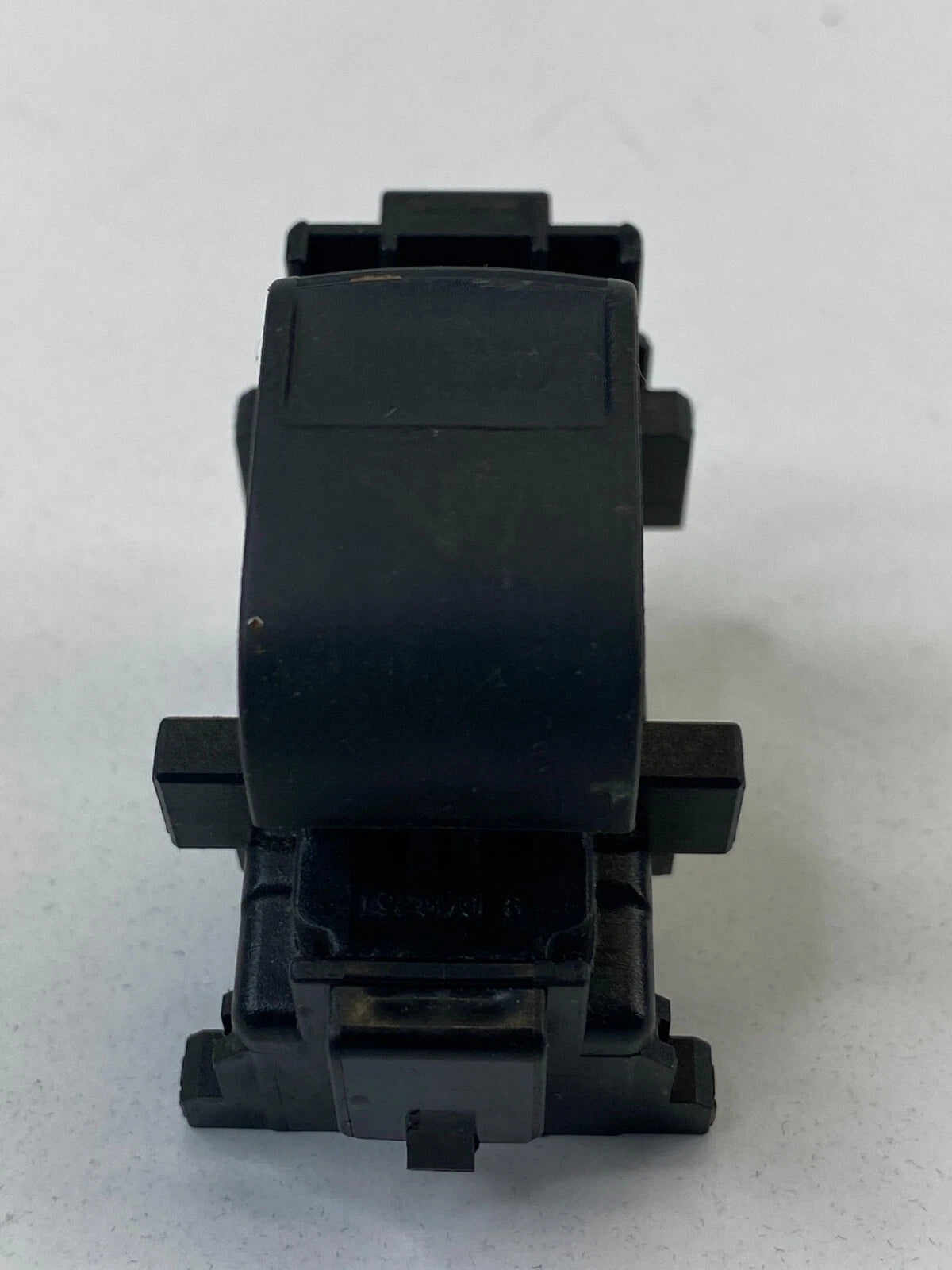 2009-2013 TOYOTA MATRIX REAR LEFT SIDE DOOR POWER WINDOW SWITCH BUTTON OEM