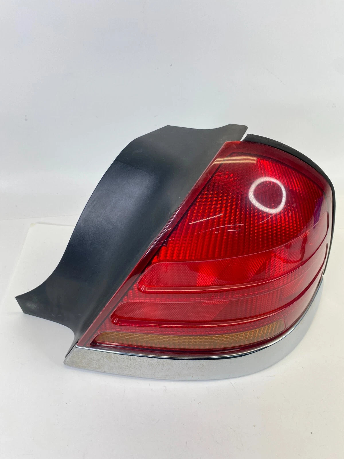 98-03 Ford Crown Victoria Rear Right Passenger Tail Light Taillight Taillamp OEM