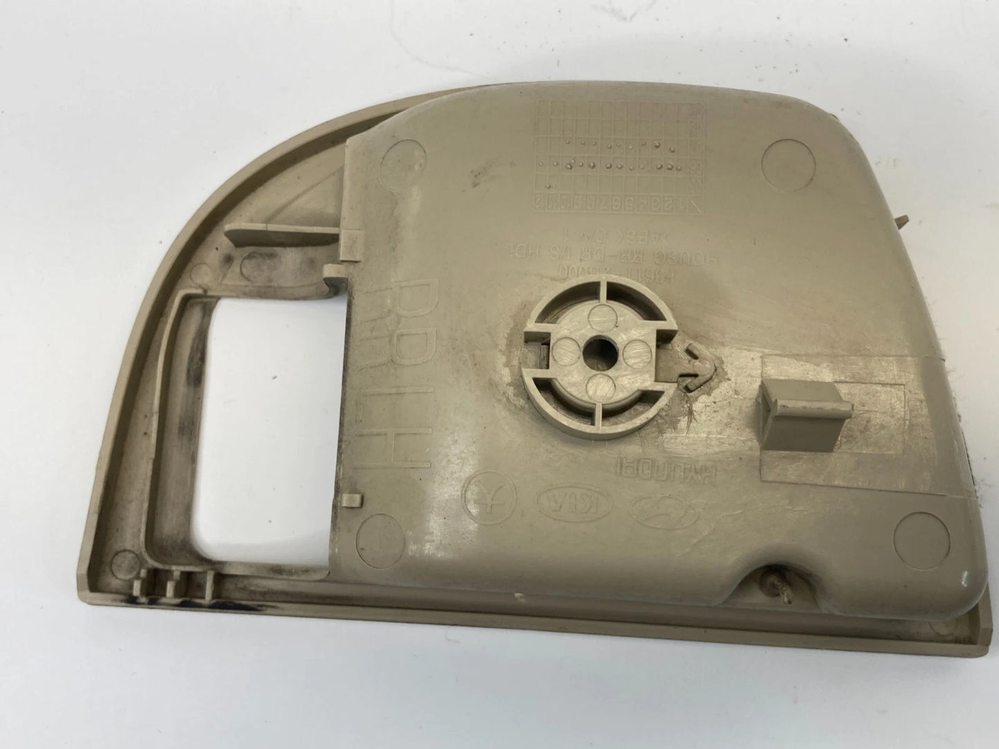 07-09 HYUNDAI SANTA FE REAR LEFT INTERIOR DOOR HANDLE BEZEL COVER 83611-2B000