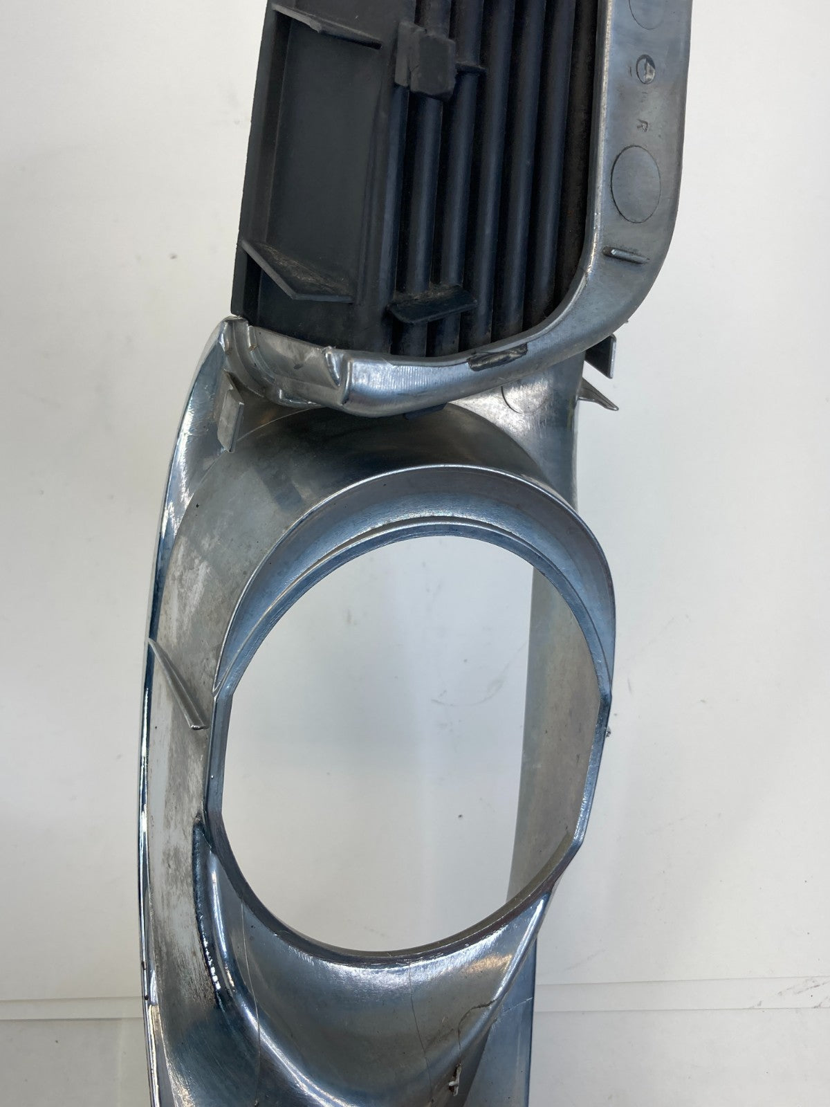 2011 2012 Toyota Avalon Front Right Passenger Side Fog Light Lamp Bezel Cover