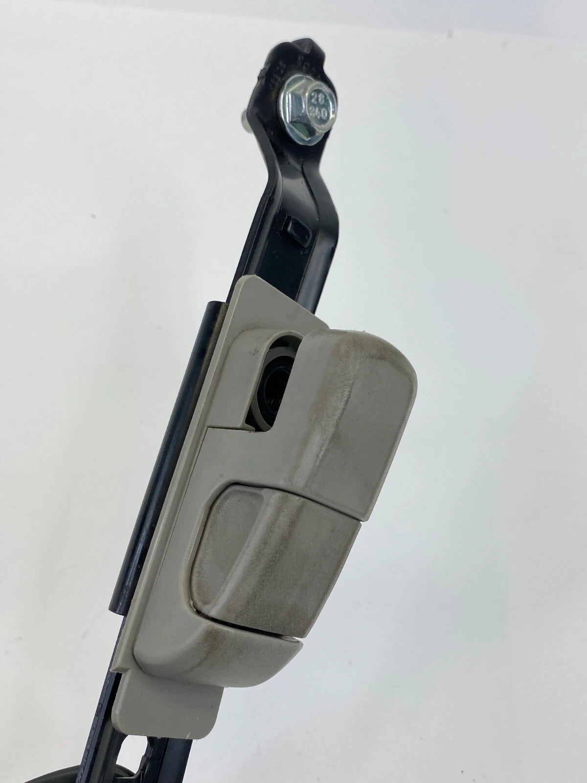 2004-2008 NISSAN MAXIMA FRONT LEFT SIDE SEAT BELT HEIGHT ADJUSTER ADJUSTMENT OEM