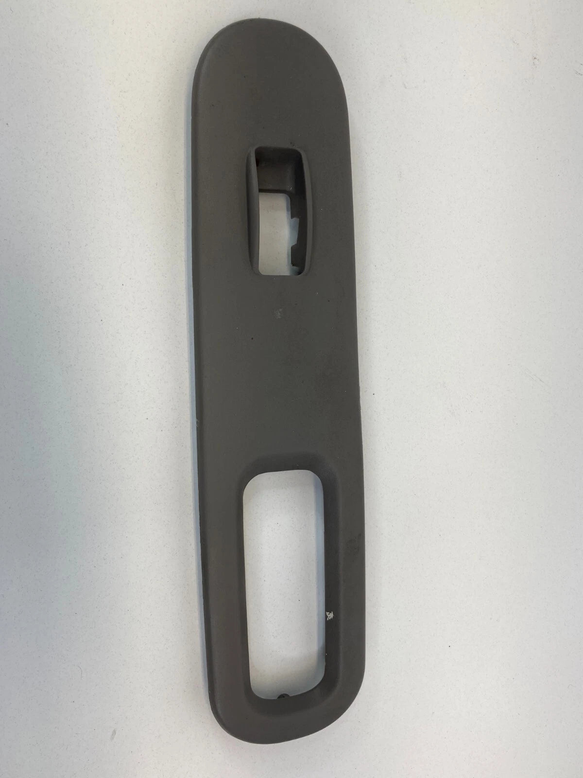 99-04 HONDA ODYSSEY FRONT RIGHT DOOR WINDOW SWITCH COVER BEZEL 83511-S0X-A010