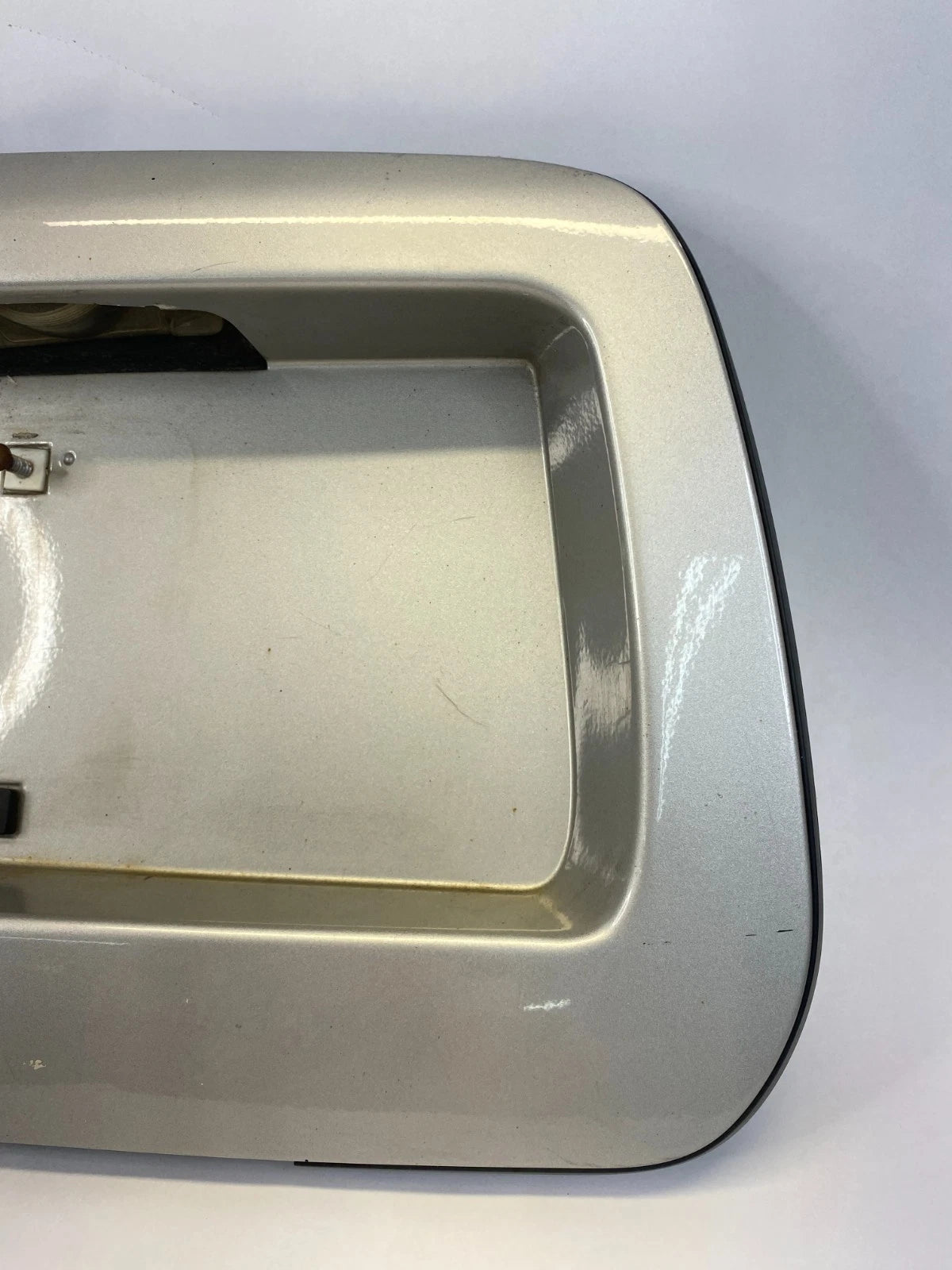 2002-2009 GMC ENVOY TRUNK LID LICENSE PLATE FINISH PANEL MOLDING PLATE 15191412