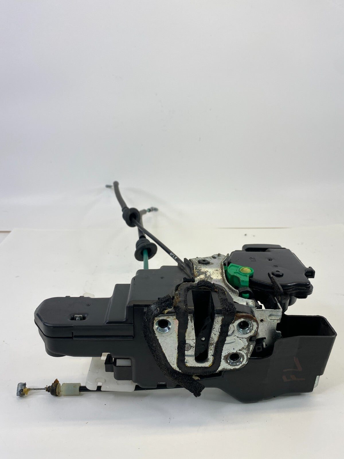 2009 Kia Borrego SPORT UTILITY 4-DR Front Left Side Door Lock Latch Actuator OEM