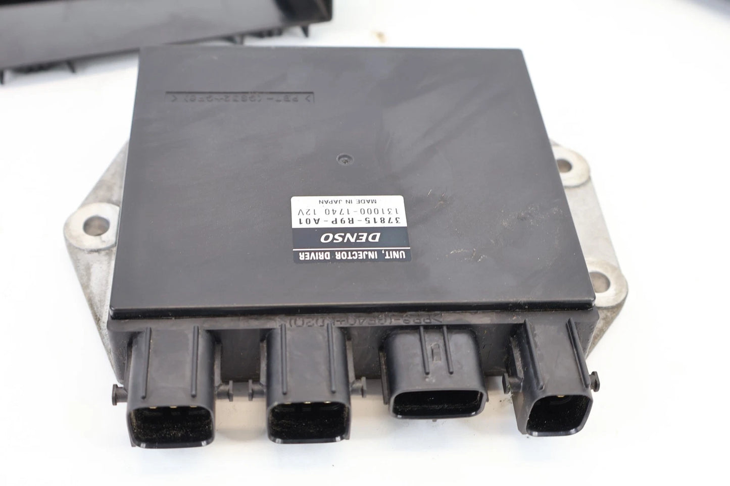 2016-2020 HONDA PILOT 3.5L INJECTOR DRIVER UNIT MODULE 37815-R9P-A01 OEM